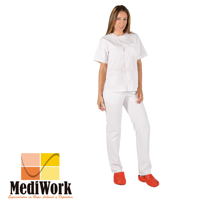 Conjunto unisex abotonado blanco tallaje especial 842000E 02