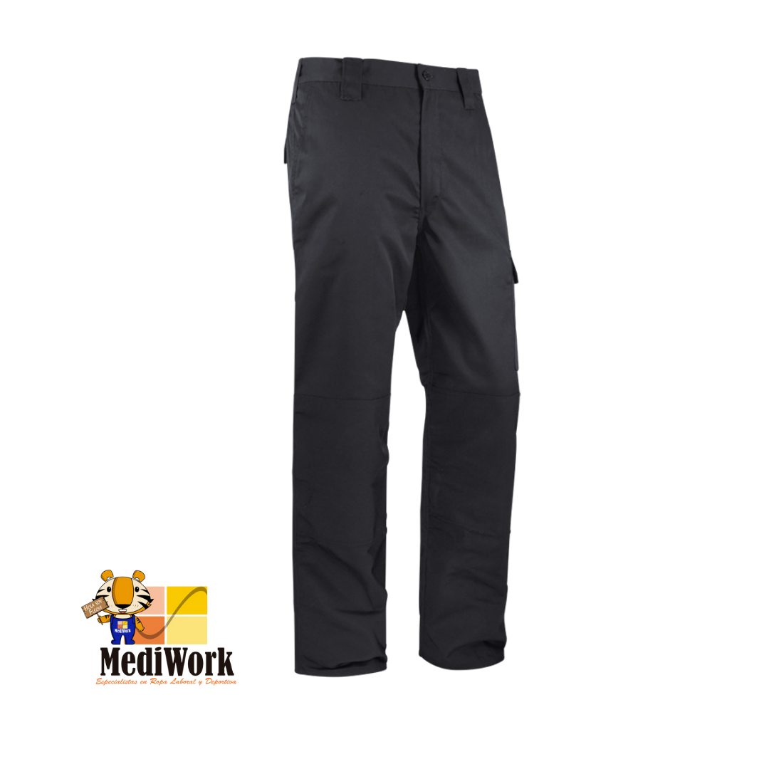 Pantalón multibolsillos con refuerzos en culera y rodillas. Ref. WR.3.108 11