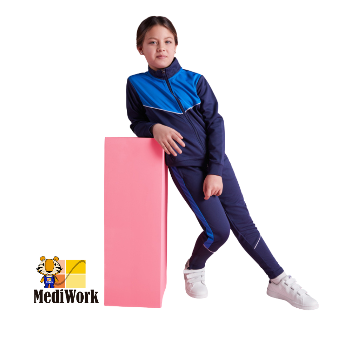 Chándal en tejido ligero y elástico niños 6402 03